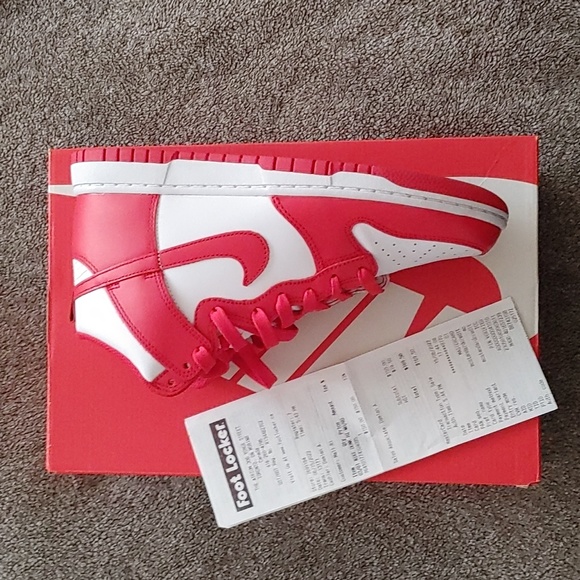 Nike Dunk Hi - Picture 1 of 2